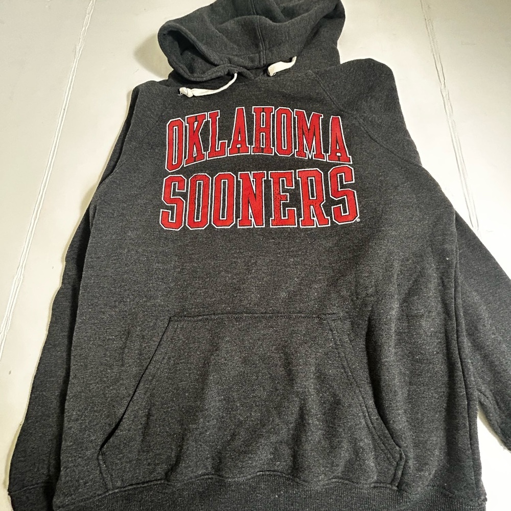Gray and Red Sweater Oklahoma Sooners